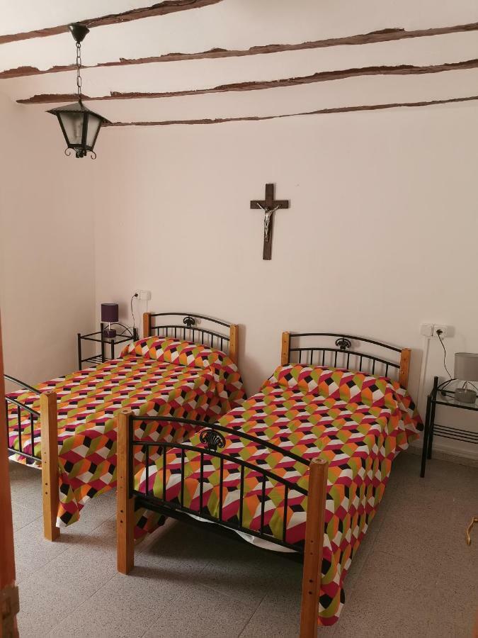 Casa Rural Y Albergue Tormon Экстерьер фото