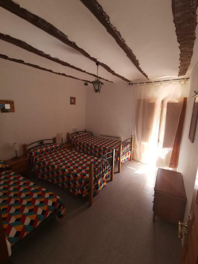 Casa Rural Y Albergue Tormon Экстерьер фото