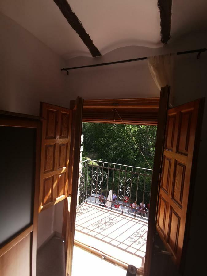 Casa Rural Y Albergue Tormon Экстерьер фото