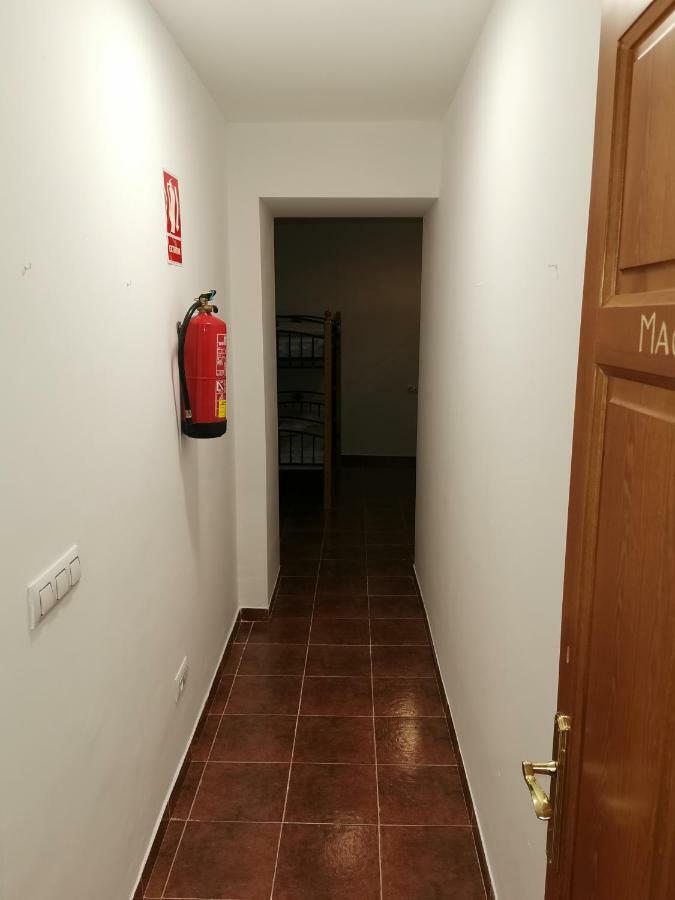 Casa Rural Y Albergue Tormon Экстерьер фото